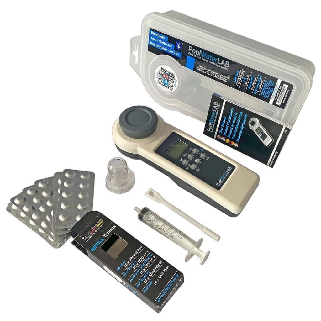Test du PoolLab 1.0 : efficacité et accessoires pour une eau de piscine parfaite