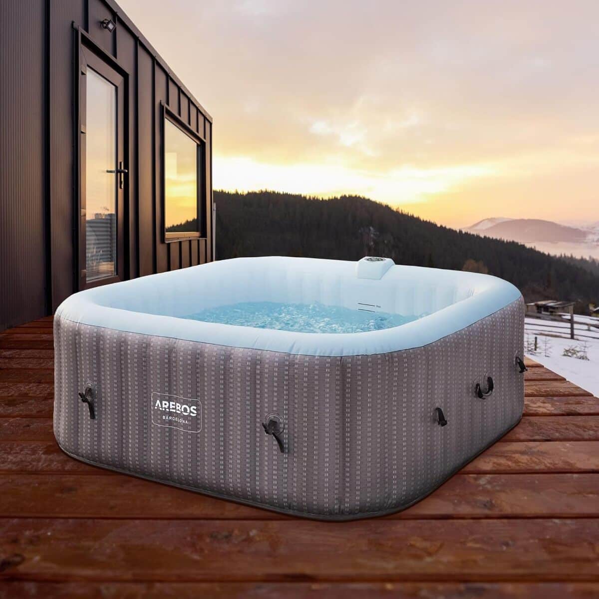 Test : spa gonflable Arebos 2400W pour 6 personnes
