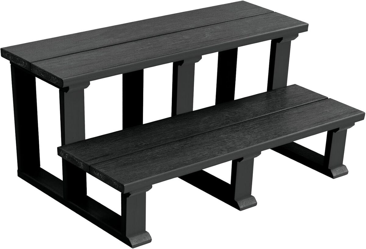 Test des marches en deux niveaux Highwood SPASTP-IA1-2x48-BKE noires pour spa