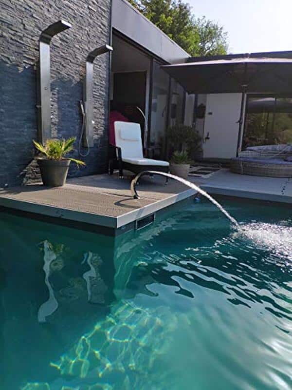 Découvrez notre test complet de la mini cascade inox de 35 cm style cobra pour fontaine. Analyse des performances, installation et avis d'utilisateurs sur cet élément décoratif tendance.