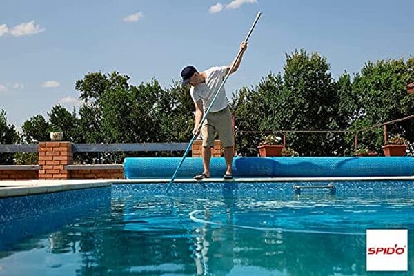 Découvrez notre analyse détaillée de la pompe Spid'O SPR 1100, une solution de filtration performante pour piscine avec un débit de 22 m3/h : efficacité, installation et avantages expliqués.