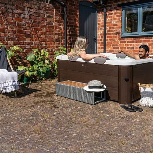 Découvrez notre test détaillé du spa MSpa Tribeca pour 6 personnes : caractéristiques, avantages, prix et avis pour bien choisir votre jacuzzi.