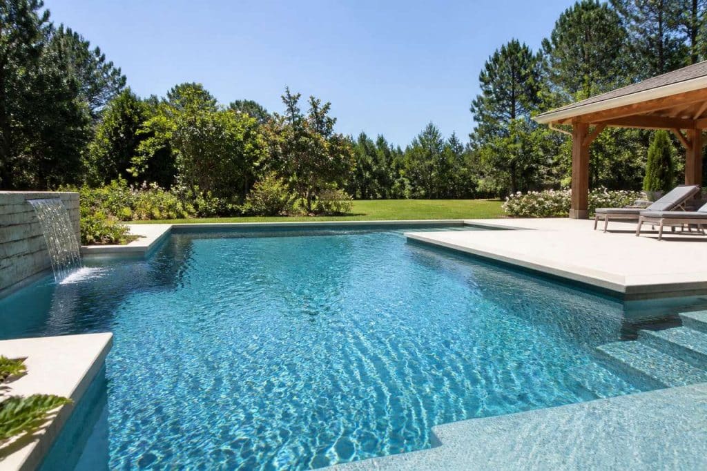 Revêtement en quartz pour piscine : un changement réussi